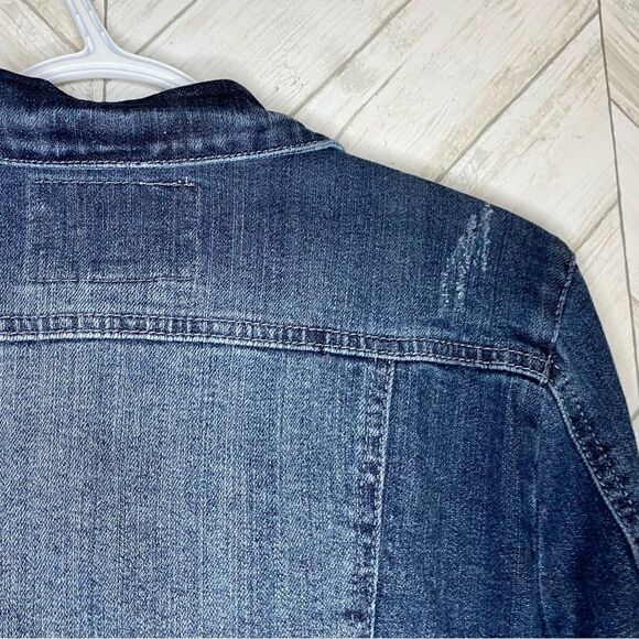 American rag slightly distressed denim jacket - Picture 9 of 10